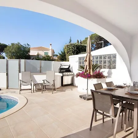 Nicola Сasa de vacaciones