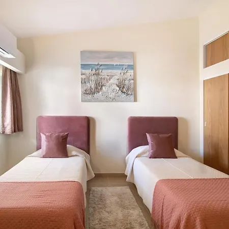 Nicola * Vale do Lobo